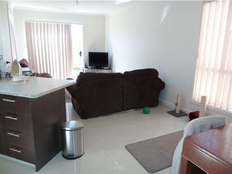 14/4 Young Road, Hallam VIC 3803