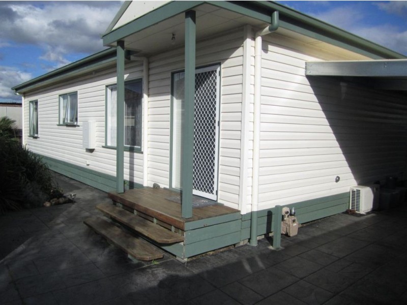 2/2 Bedwell Avenue, Dandenong VIC 3175