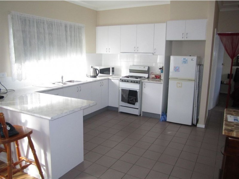 2/2 Bedwell Avenue, Dandenong VIC 3175