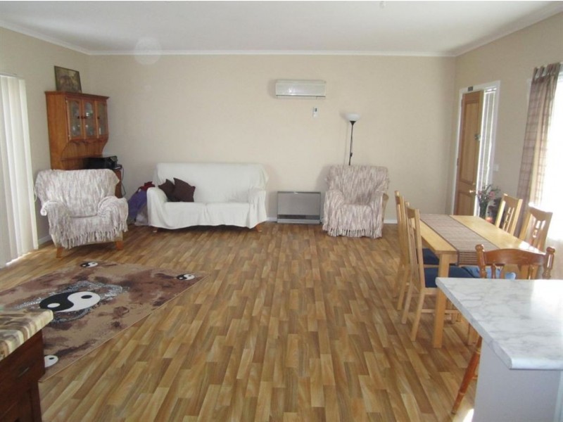 2/2 Bedwell Avenue, Dandenong VIC 3175