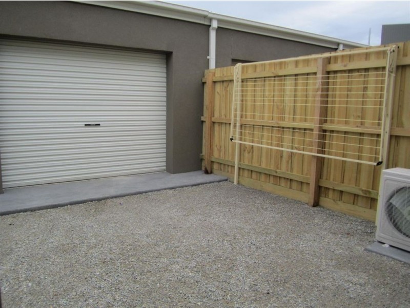 19 Alex Scott Way, Dandenong VIC 3175