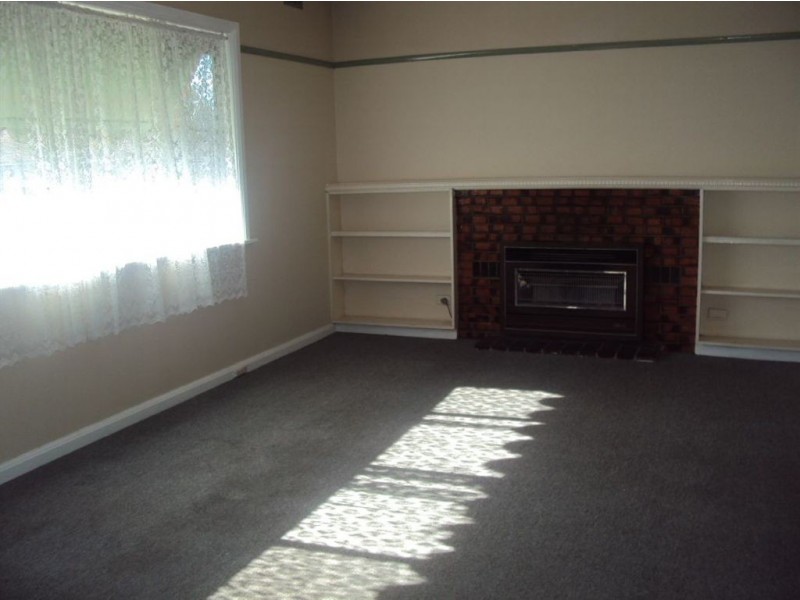 1/2 Bedwell Avenue, Dandenong VIC 3175