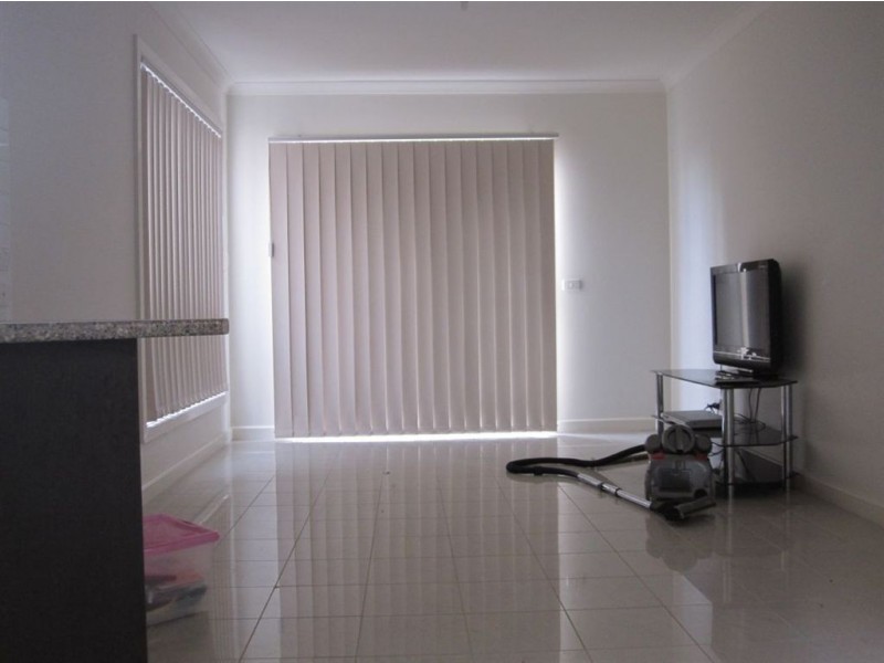 14/4 Young Road, Hallam VIC 3803