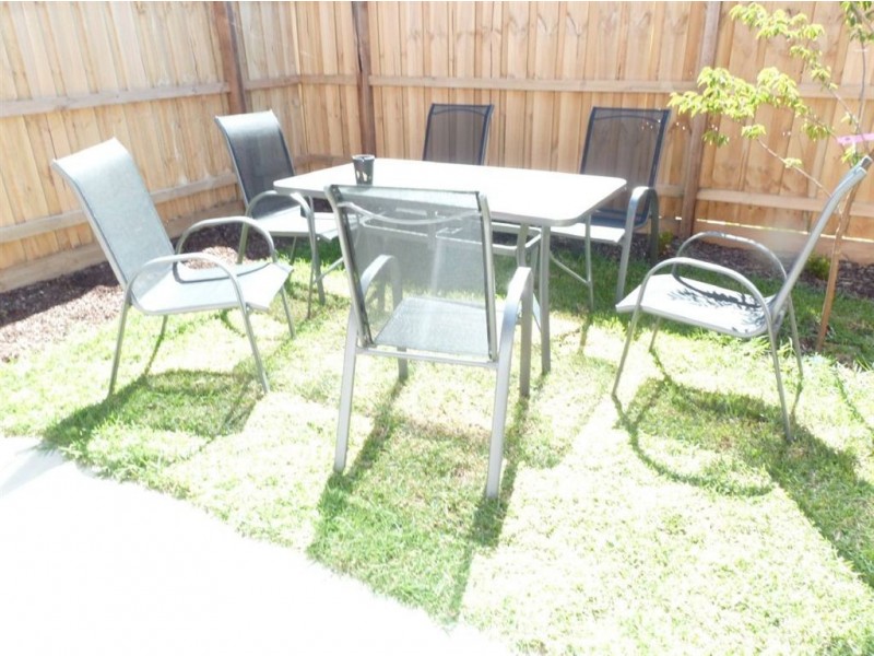 14/4 Young Road, Hallam VIC 3803