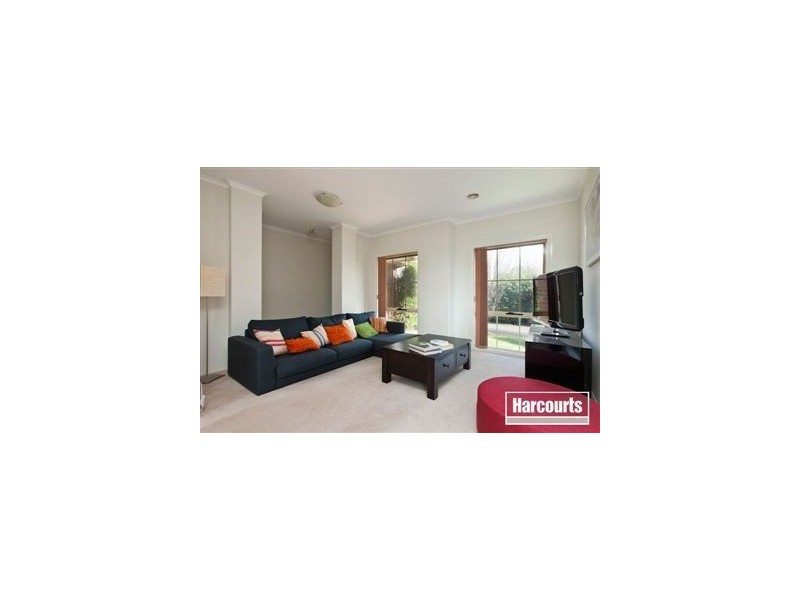 22 Illowra Walk, Blackburn South VIC 3130