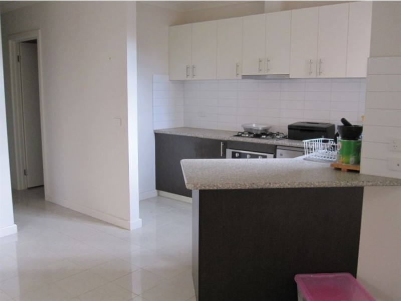 14/4 Young Road, Hallam VIC 3803