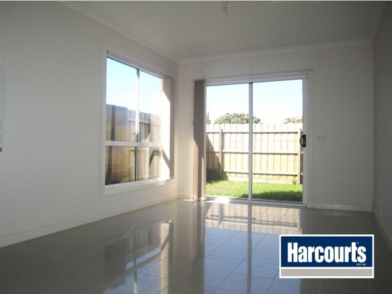 14/4 Young Road, Hallam VIC 3803