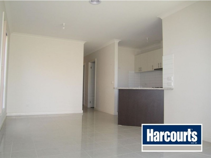 14/4 Young Road, Hallam VIC 3803