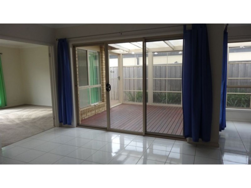 55 Glenview Rise, Berwick VIC 3806