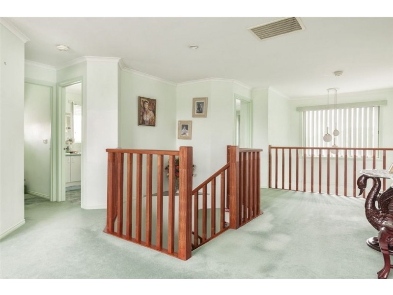 6 Lyall Court, Dandenong North VIC 3175