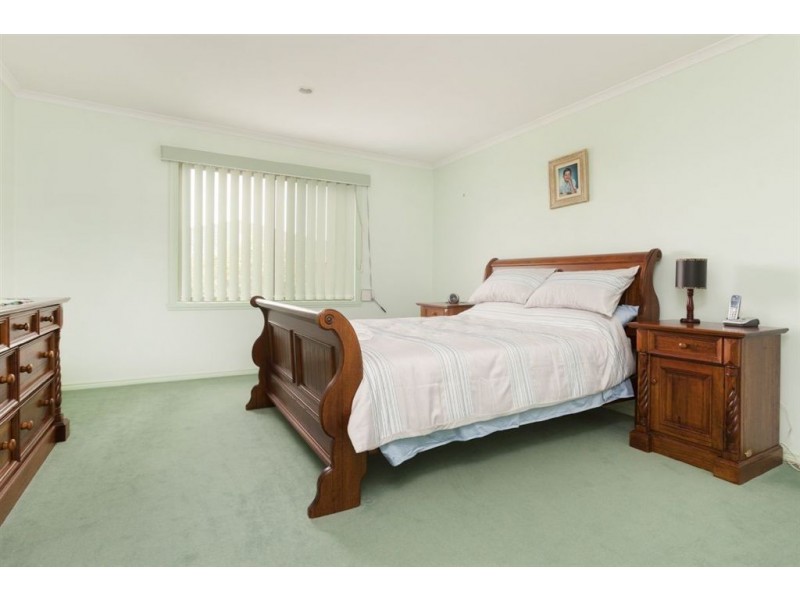 6 Lyall Court, Dandenong North VIC 3175
