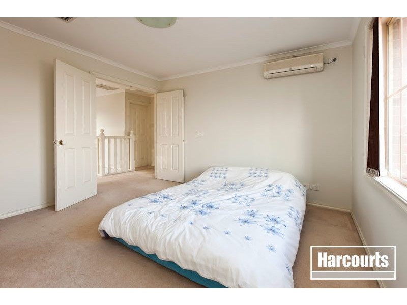 22 Illowra Walk, Blackburn South VIC 3130