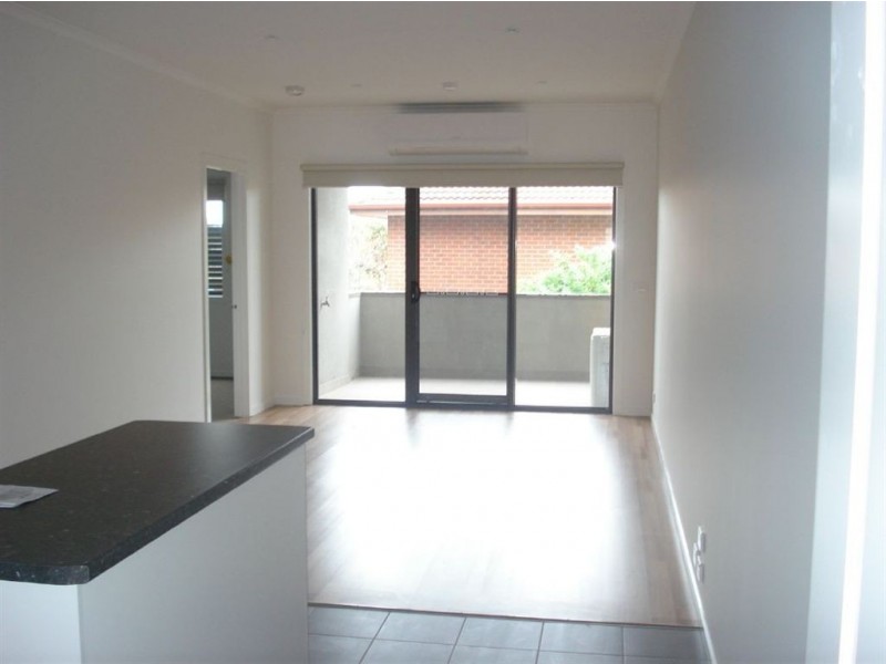 6/19 Close Avenue, Dandenong VIC 3175