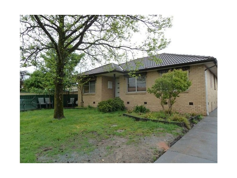 1/40 Liquidamber Street, Doveton VIC 3177