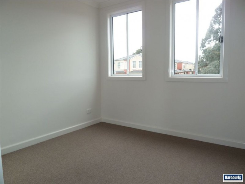 1/4 Young Road, Hallam VIC 3803