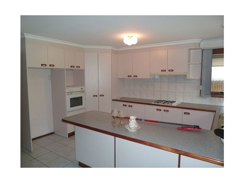 87 Somerset Drive, Dandenong North VIC 3175