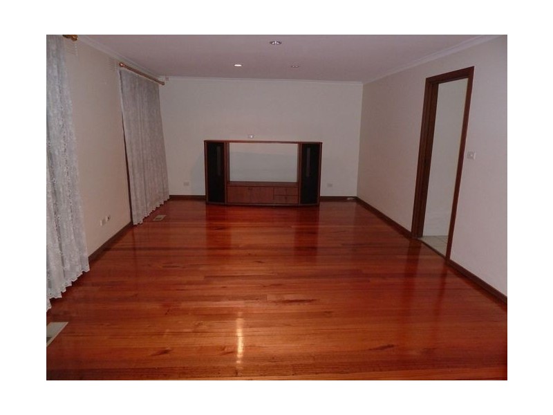 87 Somerset Drive, Dandenong North VIC 3175