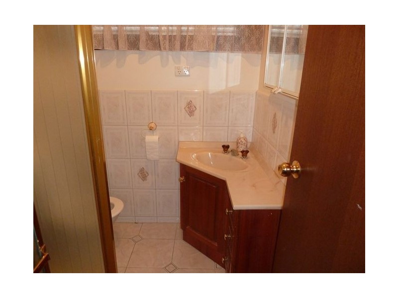 87 Somerset Drive, Dandenong North VIC 3175