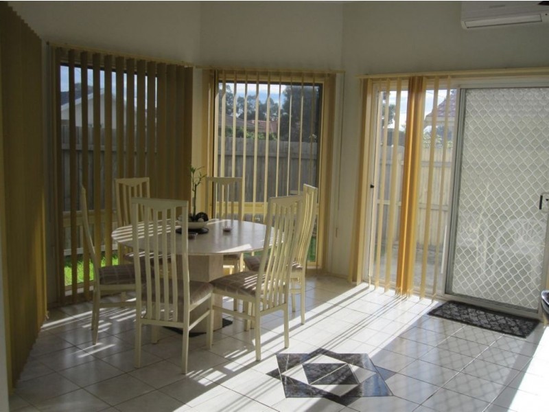 1/58 Blaxland Drive, Dandenong North VIC 3175