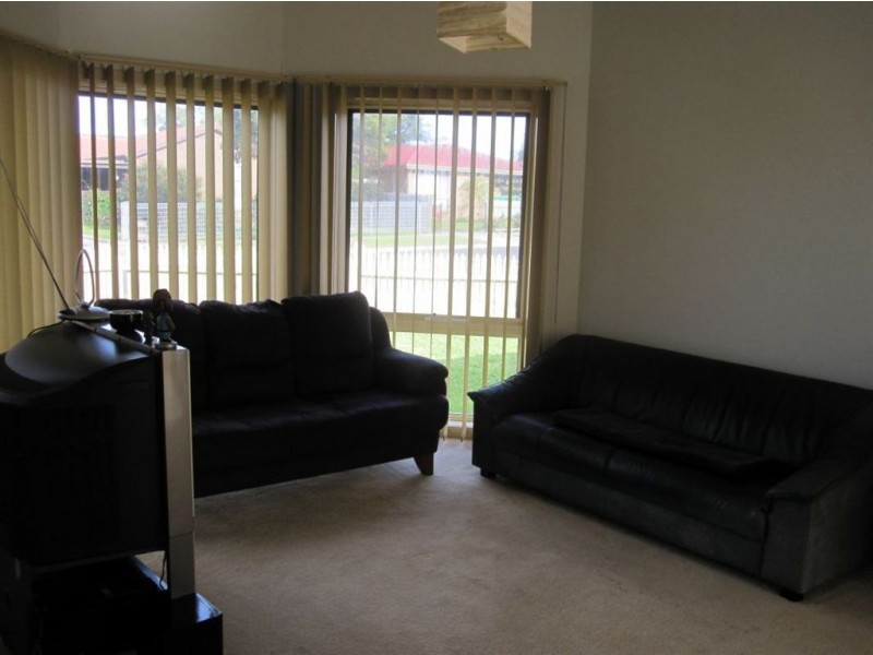 1/58 Blaxland Drive, Dandenong North VIC 3175