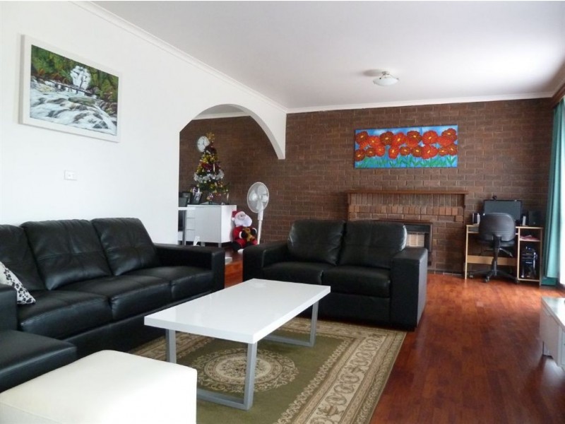 6 Admirala Avenue, Dandenong North VIC 3175