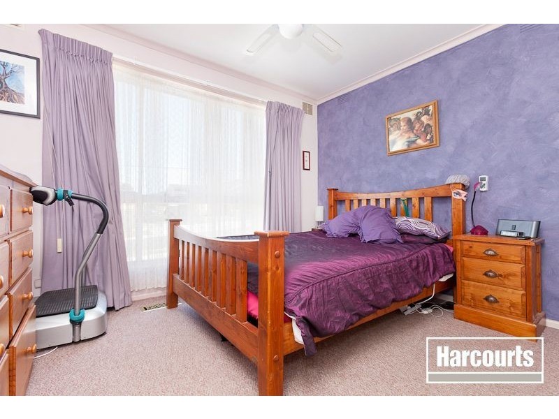 6 Charles Avenue, Hallam VIC 3803