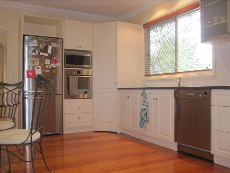 9 Prunus Grove, Doveton VIC 3177