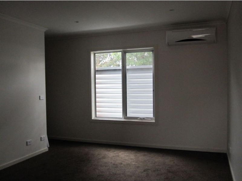 2/48 Power Street, Dandenong VIC 3175