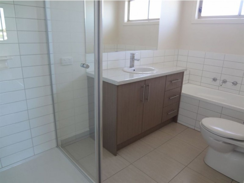 1/24 Anthony Street, Dandenong North VIC 3175