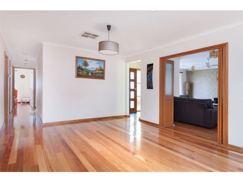 46 Cairns Road, Hampton Park VIC 3976