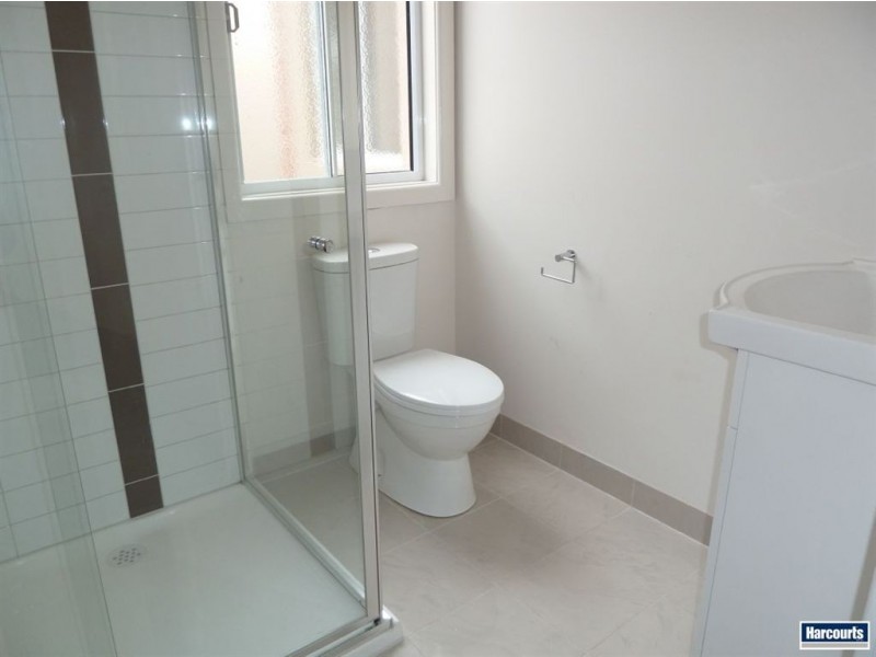 1/4 Young Road, Hallam VIC 3803