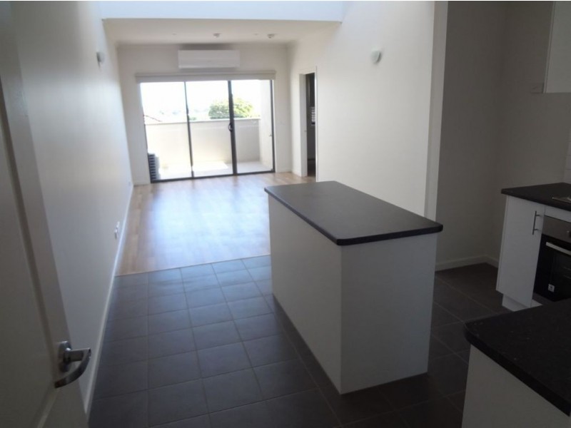 11/19 Close Avenue, Dandenong VIC 3175