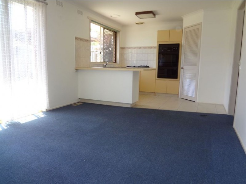 4 Briarhurst Avenue, Dandenong North VIC 3175