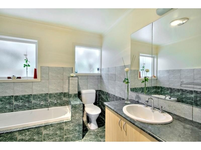 13 Fraser Street, Dandenong North VIC 3175