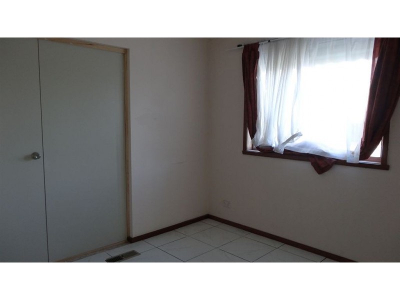 12 Aquila Crescent, Endeavour Hills VIC 3802