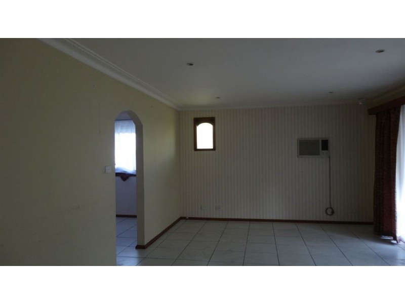 12 Aquila Crescent, Endeavour Hills VIC 3802