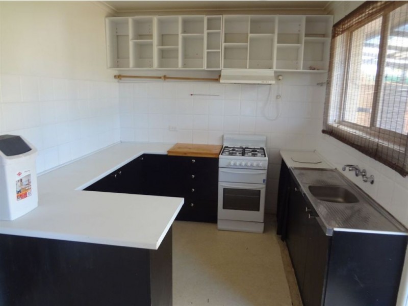 6 Charles Avenue, Hallam VIC 3803