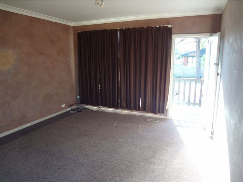 6 Charles Avenue, Hallam VIC 3803