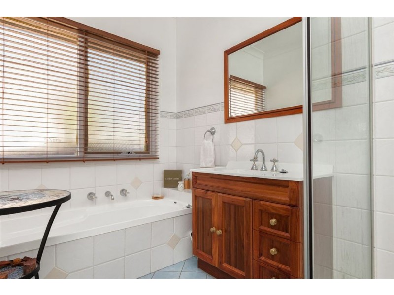 11 Joan Court, Noble Park North VIC 3174