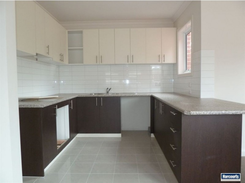 1/4 Young Road, Hallam VIC 3803