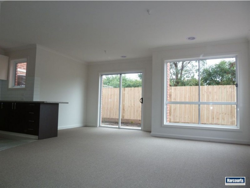 1/4 Young Road, Hallam VIC 3803