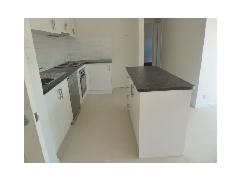 9/19 Close Avenue, Dandenong VIC 3175