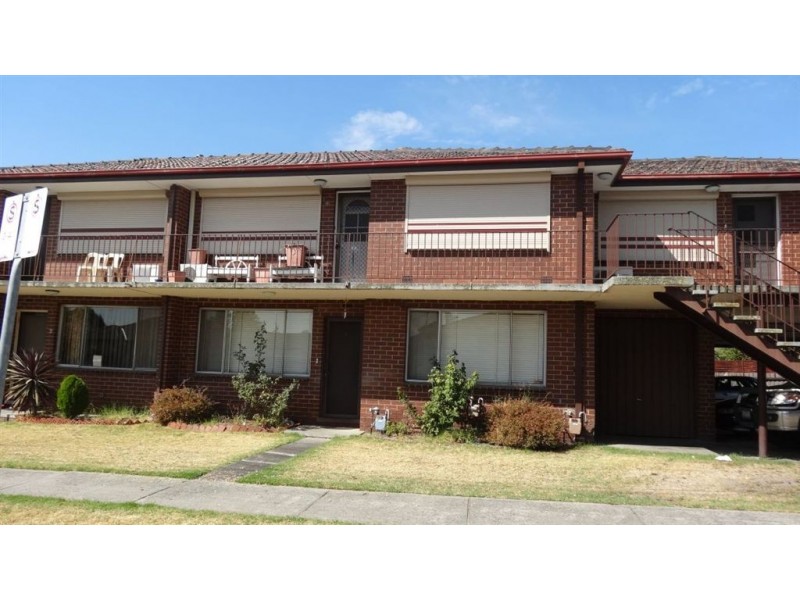4/33 Gladstone Road, Dandenong North VIC 3175