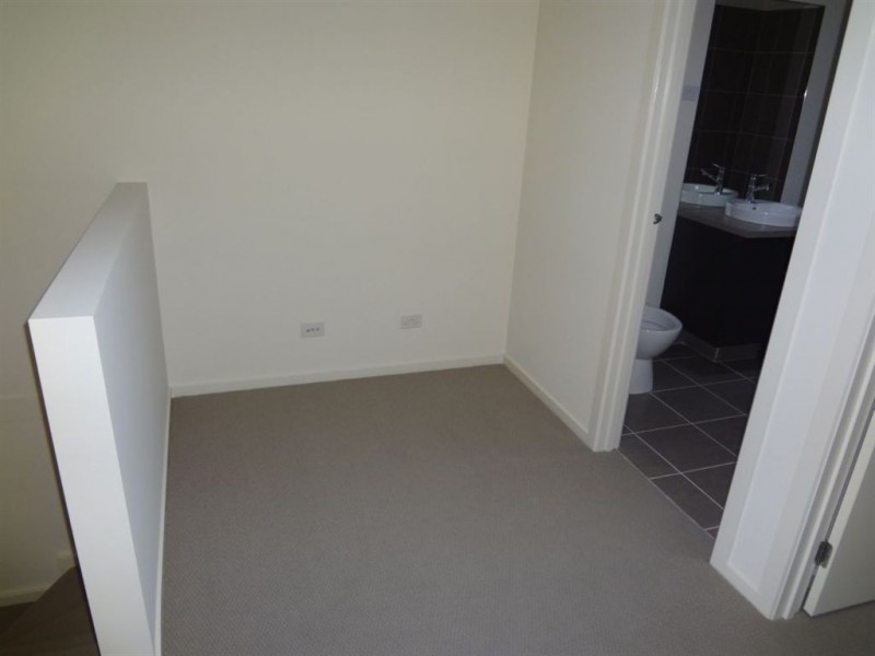 29 Alex Scott Way, Dandenong VIC 3175