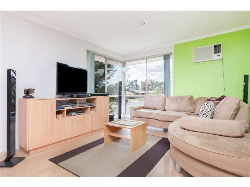 1/42 Willow Drive, Hampton Park VIC 3976