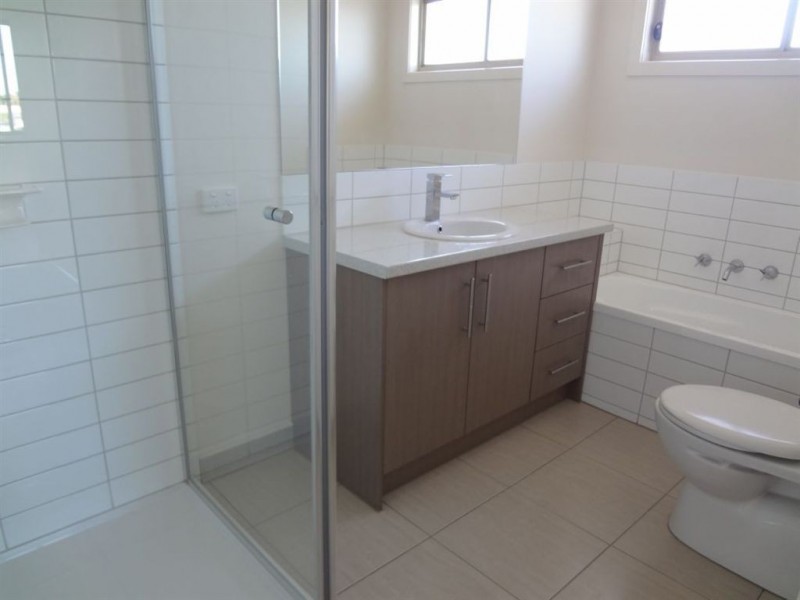 1/24 Anthony Street, Dandenong North VIC 3175