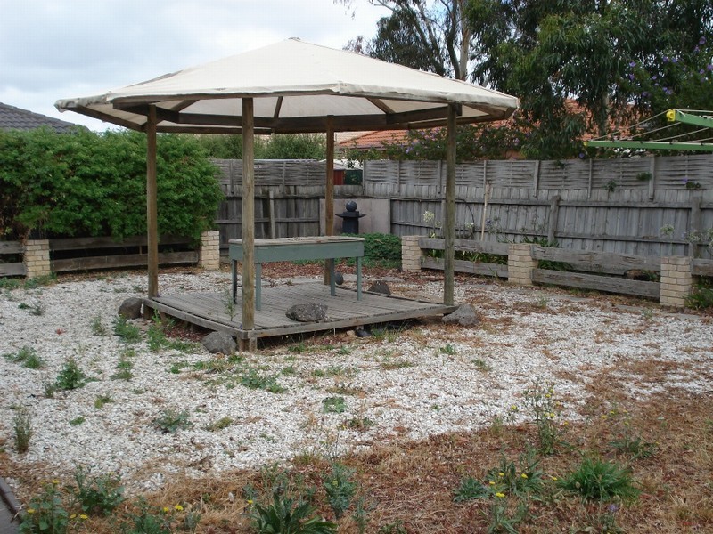 16 Beech Place, Hallam VIC 3803