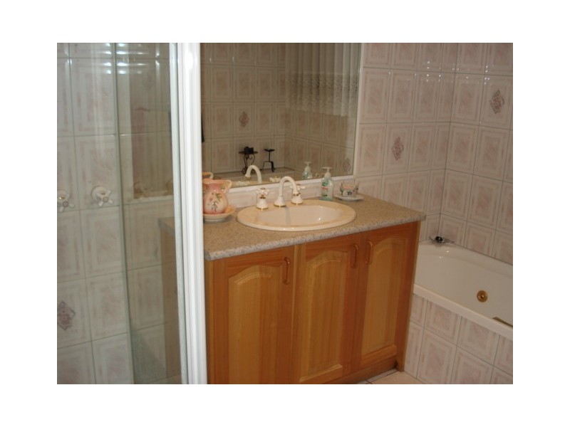 71C room 4 Scott Street, Dandenong VIC 3175