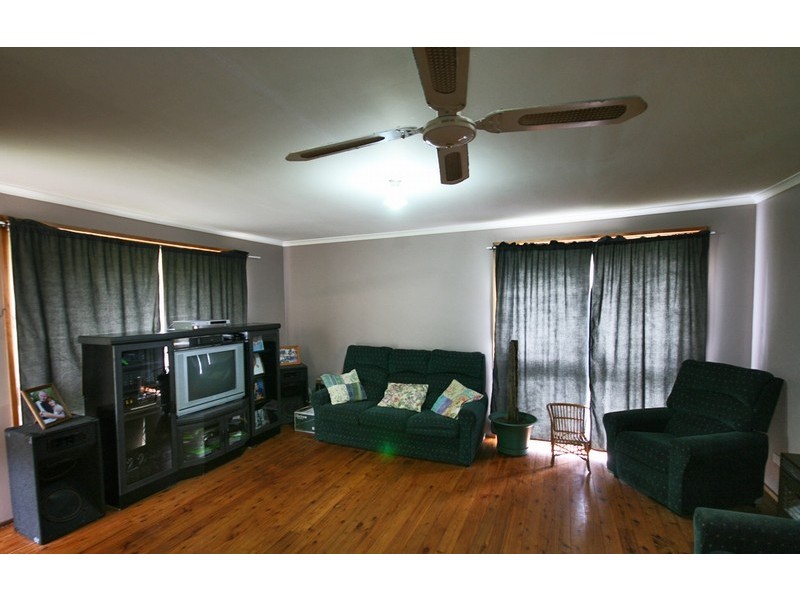 3 Scenic Cct, Cranebrook NSW 2749