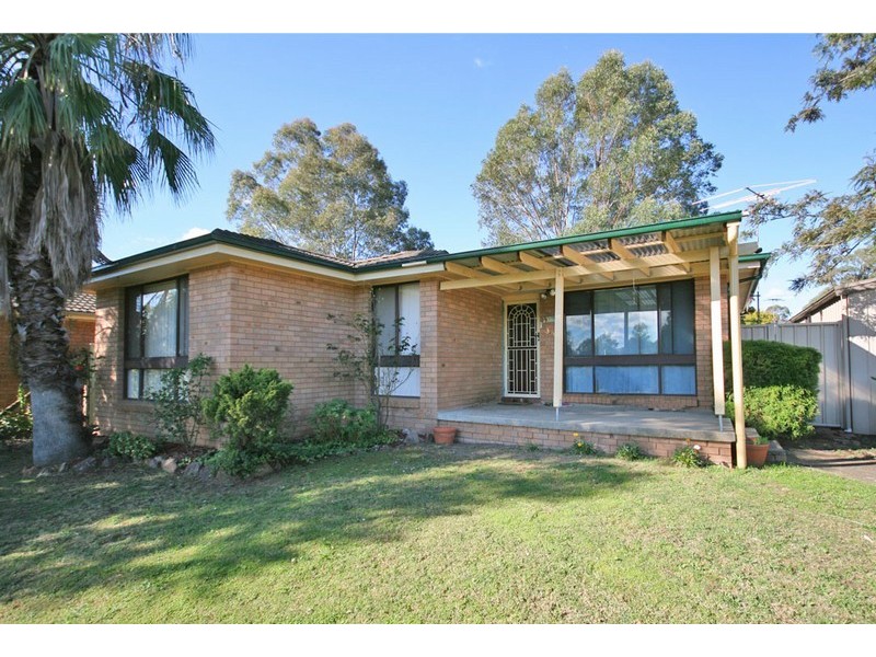 32 Berger RD, South Windsor NSW 2756